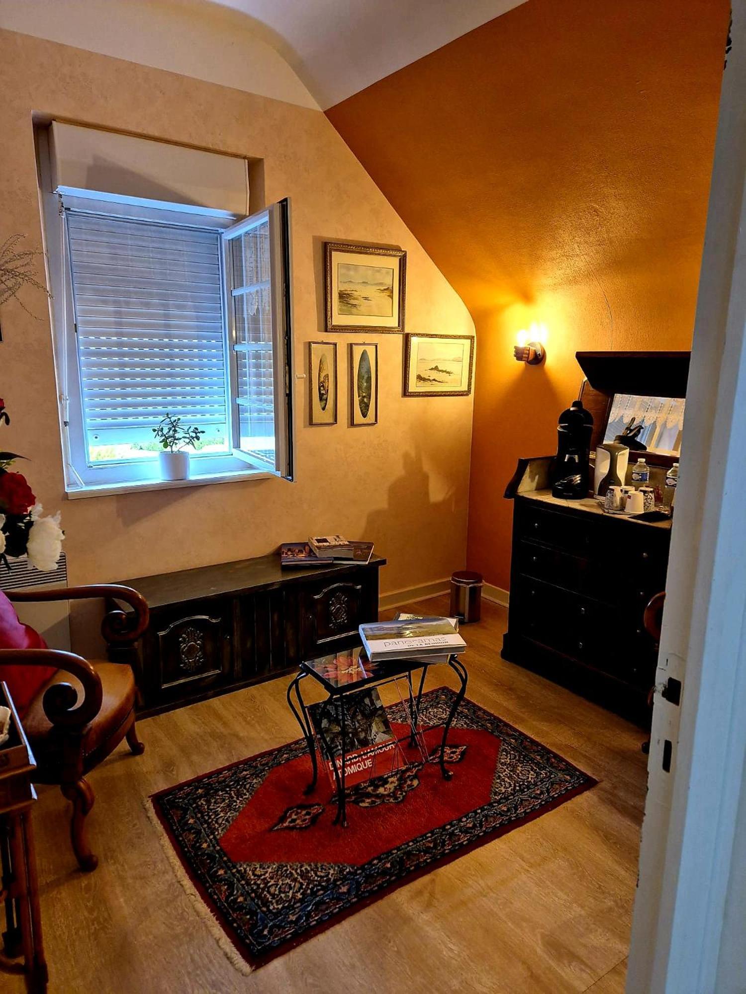 Chambre D'Hotes Avec Petit Dejeuner Compris A Mégrit Екстериор снимка