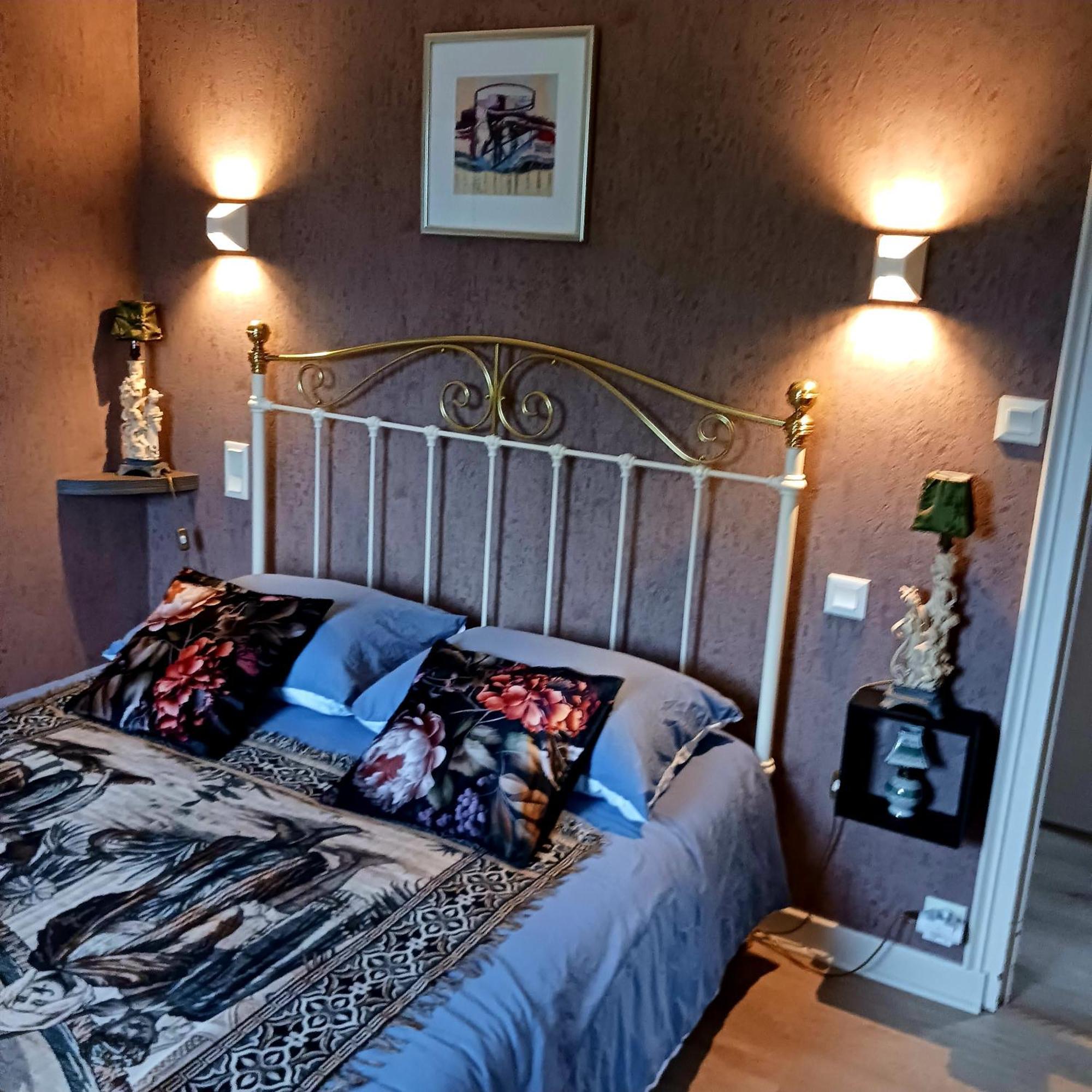 Chambre D'Hotes Avec Petit Dejeuner Compris A Mégrit Екстериор снимка